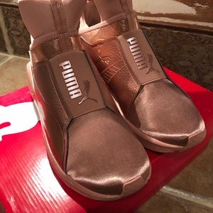 Women’s Puma sneakers